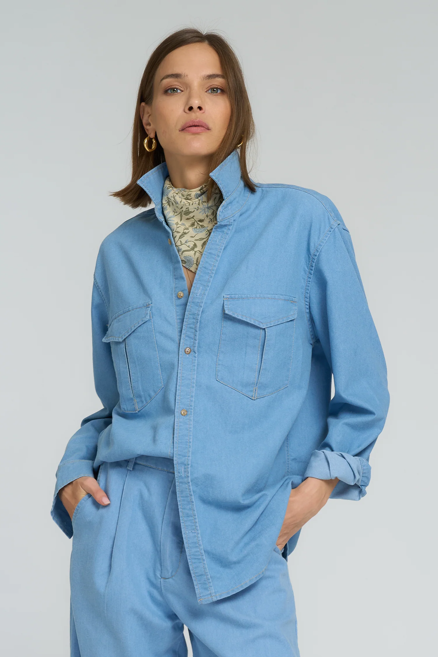 Cedar Chambray Shirt - Light Blue - Image 3